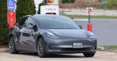 Etats-Unis : enquête sur l’ouverture des portières des Model 3 après un accident