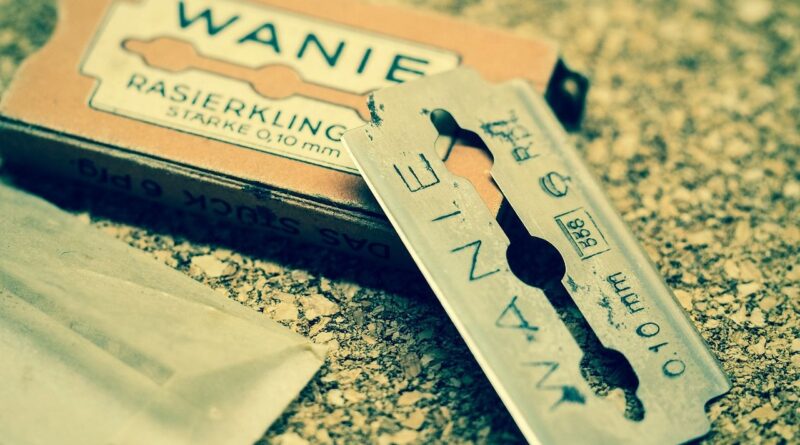 États-Unis : Femme arrêtée pour avoir dissimulé des lames de rasoir dans du pain