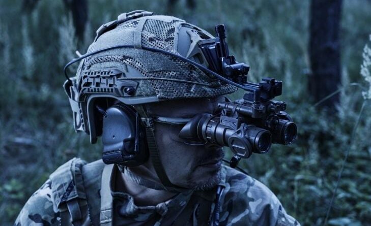 Exosens, le Français, obtient un contrat d'un milliard d'euros pour jumelles nocturnes.