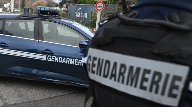 Finistère : Sept gendarmes blessés, trois suspects arrêtés lors d'une course-poursuite