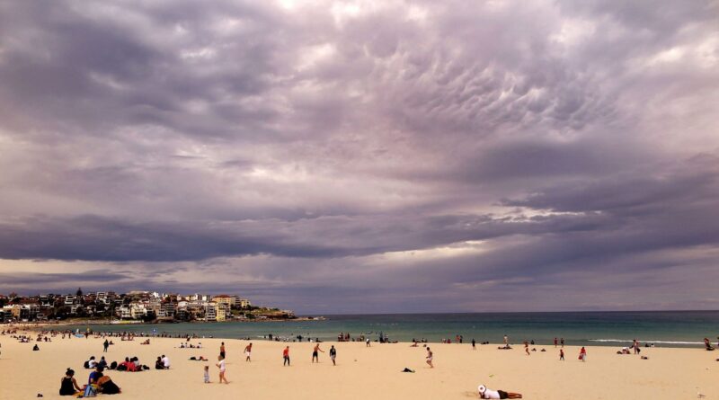 Fusillade à Bondi Beach à Sydney : deux suspects ne sont pas en fuite