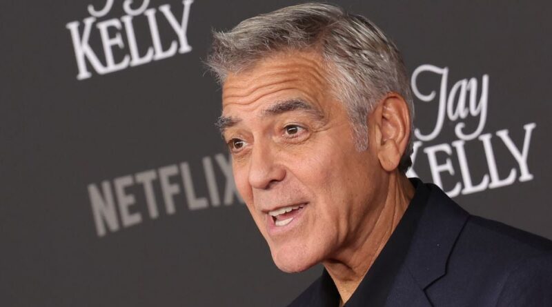 George Clooney ne souhaite plus « embrasser de filles » après Amal.