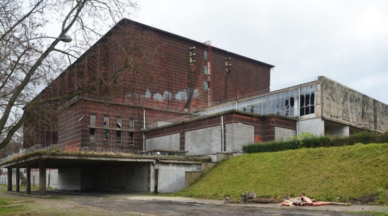 Grand Palais : l'ancienne patinoire de Coronmeuse n'est pas mise en vente