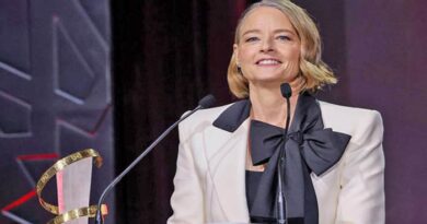 Hommage vibrant à Jodie Foster, actrice et réalisatrice américaine