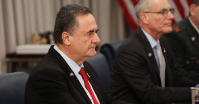 Israël dévoile une arme laser : "Ne nous défiez pas", prévient le ministre.