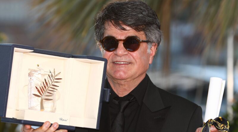 Jafar Panahi, cinéaste iranien, condamné à un an de prison.