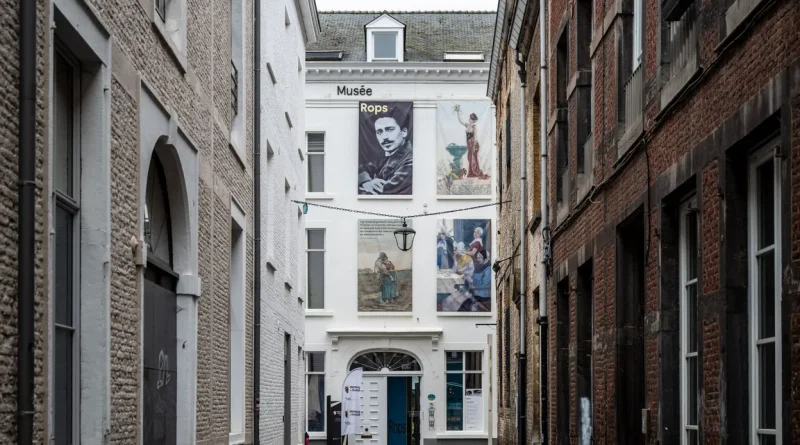 La Belgique restitue "la buveuse d'absinthe" spoliée en 1940.