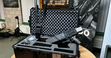 La Défense dévoile le système PIORUN pour drones en Belgique.