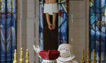 La maquette de Notre-Dame de Paris par un « fou » de Playmobil