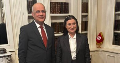 La Professeure Leïla Ben Hamad reçoit deux prix à Paris.