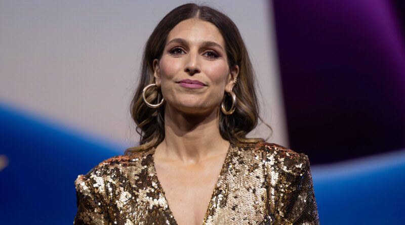 Laury Thilleman évoque le baiser forcé d'Ary Abittan : « Le traumatisme est intact »