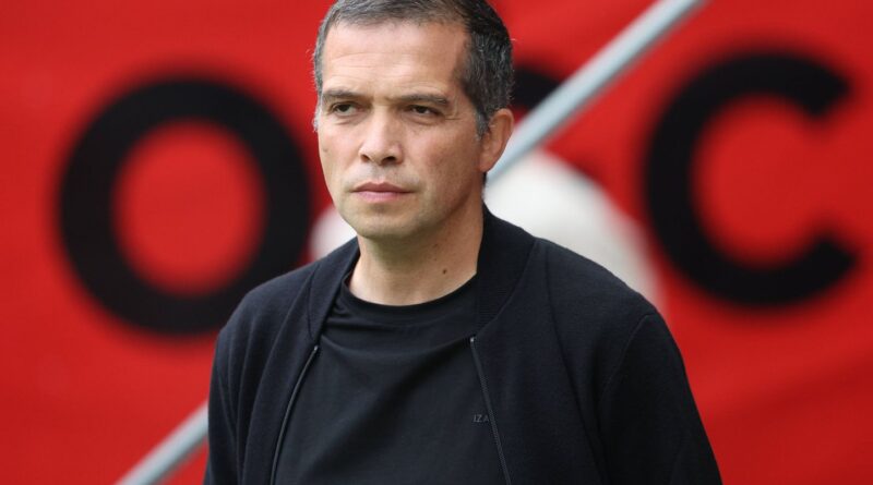 Le FC Nantes se sépare de Luis Castro, en danger en Ligue 1.