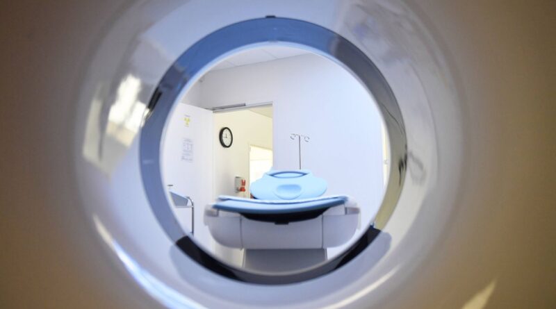 Le FOFOÂ : mot de 2025, maux d'une génération ?