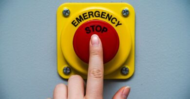 Le gouvernement de la FWB abroge la "sonnette d'alarme idéologique".