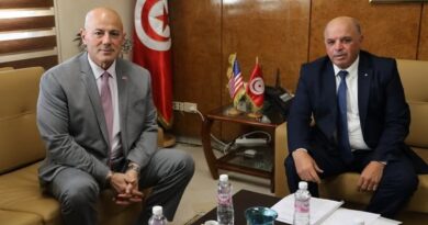Le ministre du Transport reçoit l'ambassadeur des États-Unis à Tunis