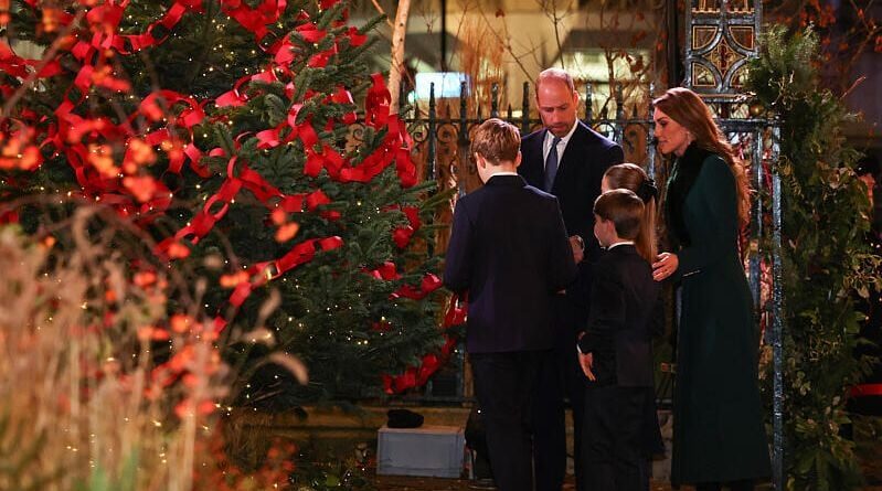 Le prince William et Kate Middleton choisissent une photo printanière pour leur carte de vœux.