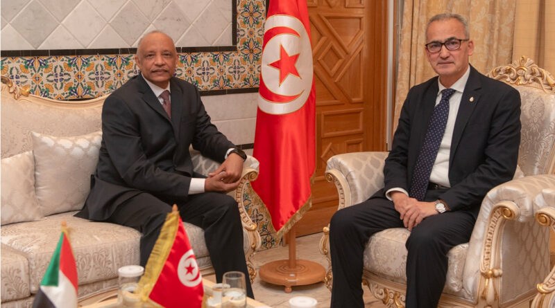 Le Secrétaire d'État aux Affaires étrangères reçoit l'ambassadeur soudanais en Tunisie.