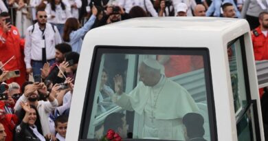 Léon XIV au Liban : 150.000 personnes assistent à la messe à Beyrouth