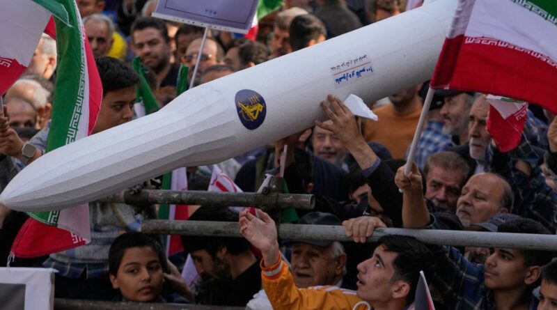 L'Iran lance trois satellites depuis la Russie, un avec IA.