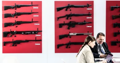 Marchandisation des armes : un expert avertit des risques d'exportation.