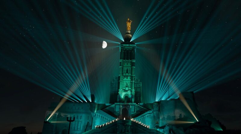 Marseille : Bénédiction et DJ pour restaurer Notre-Dame de la Garde dimanche soir