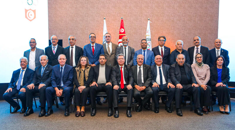 Mehrez Boussayene réélu à la présidence du CNOT.