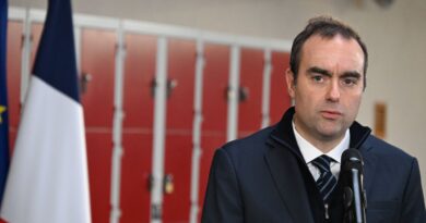 Menace russe : Sébastien Lecornu affirme qu'une défaite est possible sans invasion.