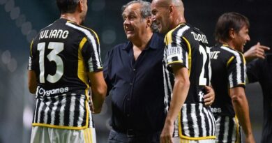 Michel Platini parlera de sa « passion » pour le foot dans un docu Canal Plus.