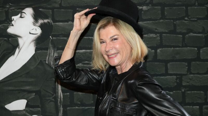 Michèle Laroque a presque joué dans la série américaine avant « Emily in Paris ».