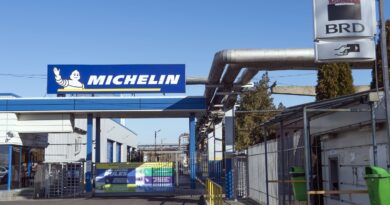 Michelin rembourse 4,3 millions d'euros à l'État pour une usine fermée.