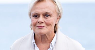 Muriel Robin dénonce le manque de moyens pour lutter contre les féminicides.