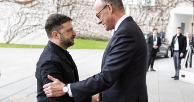 Négociations de paix en Ukraine : Trump, Ukraine et Allemagne évoquent des progrès.