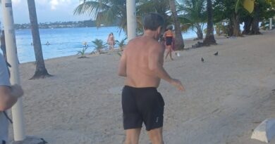 Nicolas Sarkozy en Guadeloupe malgré son contrôle judiciaire : pourquoi ?