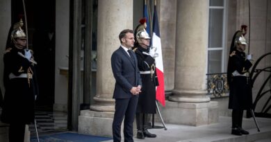 Nouvel An : Macron évoque 2025 en France et à l'étranger