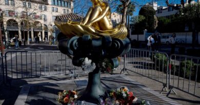 Obsèques de Brigitte Bardot : l'Élysée propose un hommage, la famille ne répond pas.