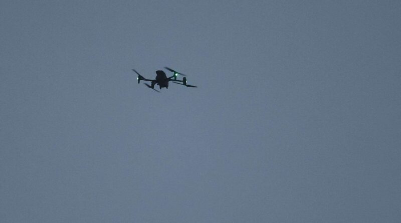 Oise : Drones survolant la base militaire de Creil fin novembre.