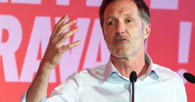 "Paul Magnette juge 'impossible' de remettre le chômage 'à vie'"