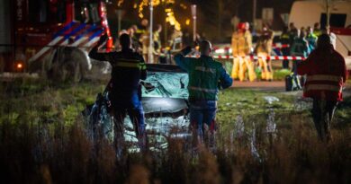 Pays-Bas : Une voiture frappe la foule près d'Amsterdam, neuf blessés, dont trois graves