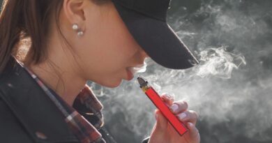 Plus de 140.000 vapoteuses jetables saisies en 2025 par le SPF Santé publique.