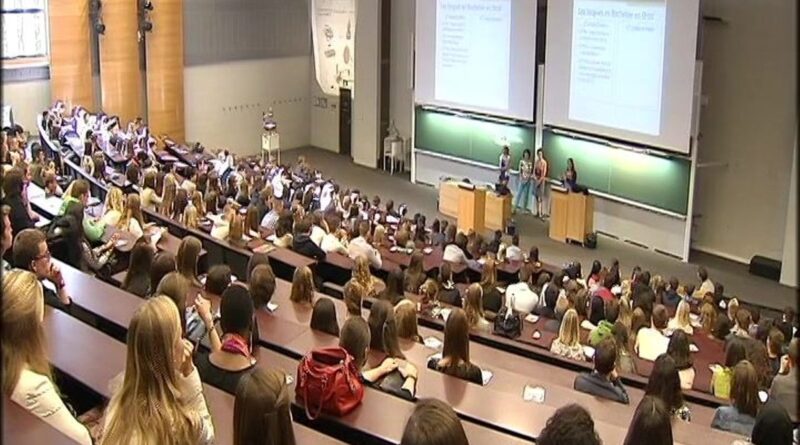 Plus de 6000 étudiants francophones non finançables veulent se réinscrire en 2025-2026.