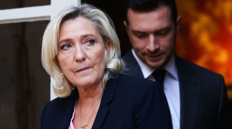 Présidentielle 2027 : Le Pen soutient Bardella contre la jeunesse.