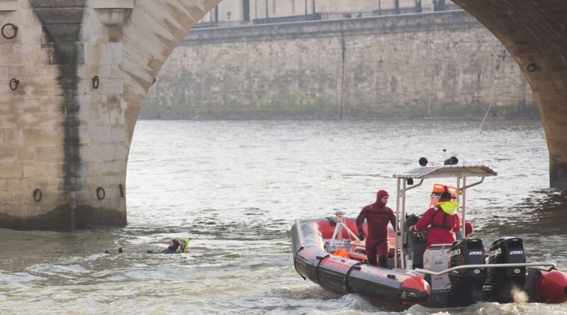 Puteaux : Un couple ne survit pas après la chute de son véhicule dans la Seine