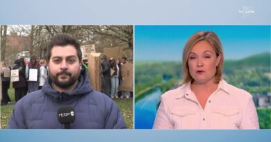 Rassemblement d’enseignants à Bruxelles avant le vote du budget FWB.