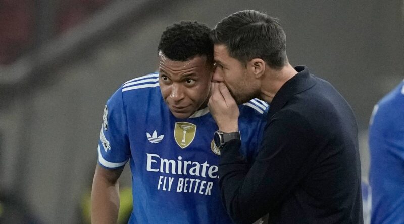 Real Madrid : Alonso souligne le rendement « exceptionnel » de Mbappé