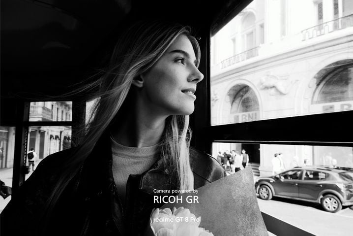 Les réglages des appareils photo de la gamme Ricoh GR sur le smartphone GT 8 Pro de Realme.