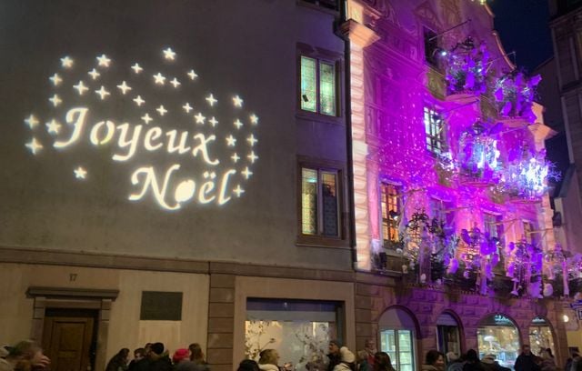Strasbourg : marché de Noël, vin chaud et 1.000 lumières en images