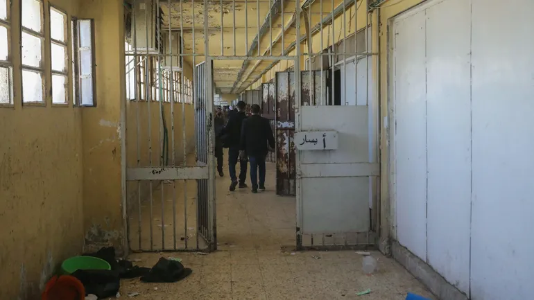 L’intérieur de la prison de Saydnaya lors des recherches par les secours, le 9 décembre 2024.