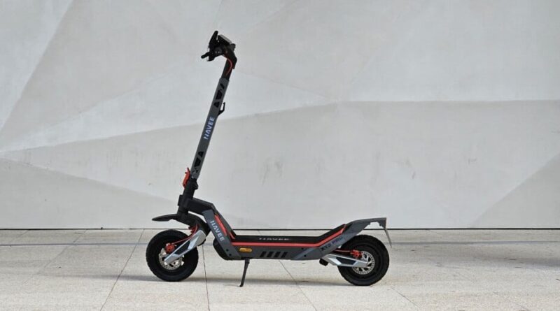 Test de la Navee XT5 Pro : trottinette électrique à pneus de 12 pouces.