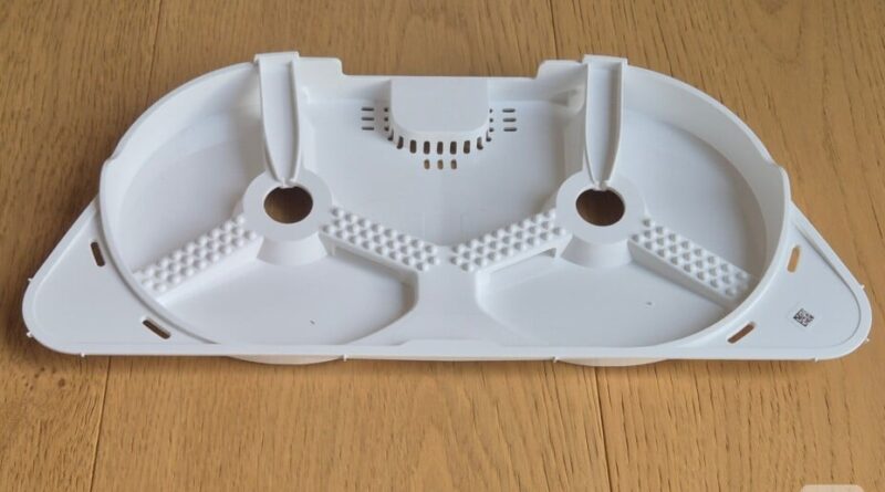 Test du Mova E40 Ultra : aspirateur robot complet à prix réduit