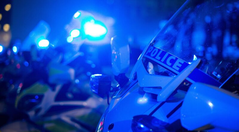 Toulouse : Un homme poignarde deux adolescents de 15 et 16 ans, blessé par la police.